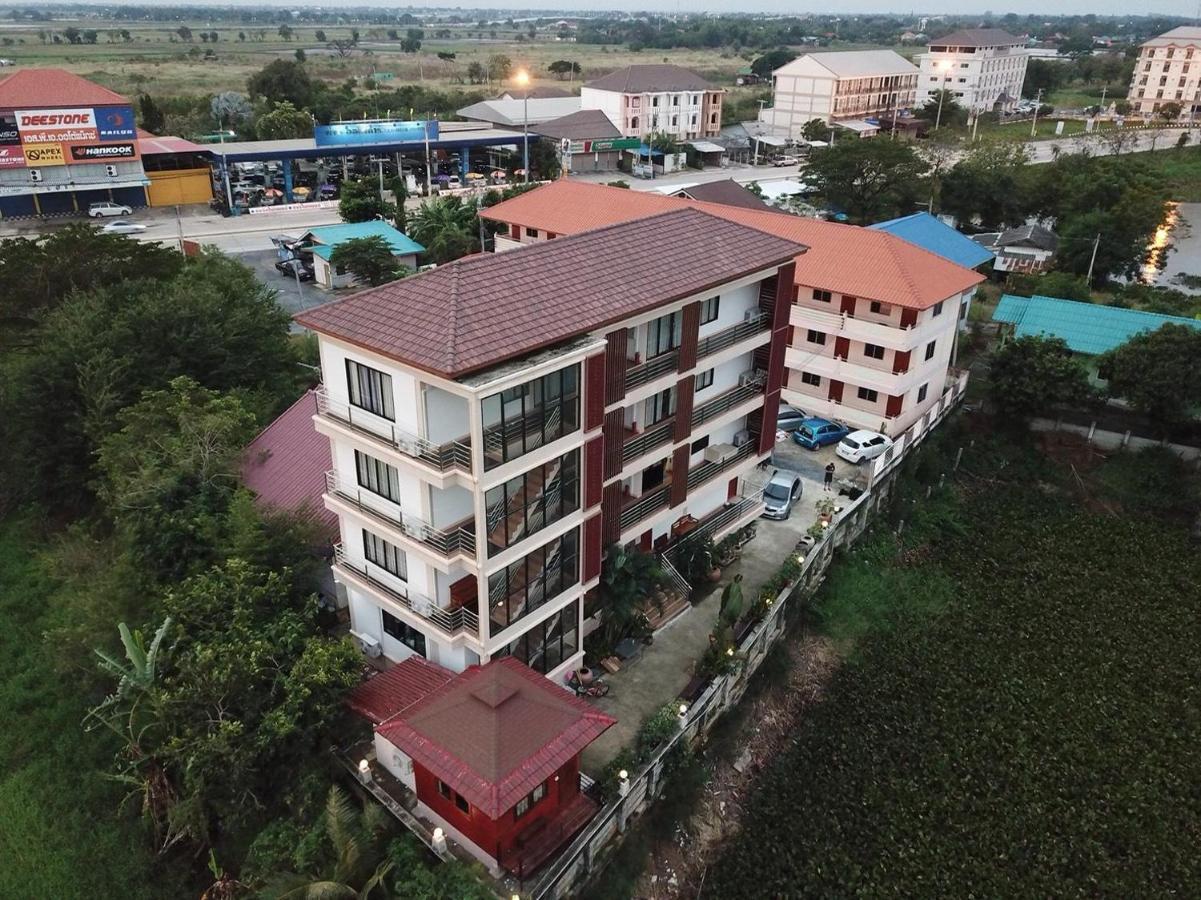 Hotel Onvara Place Phra Nakhon Si Ayutthaya Esterno foto