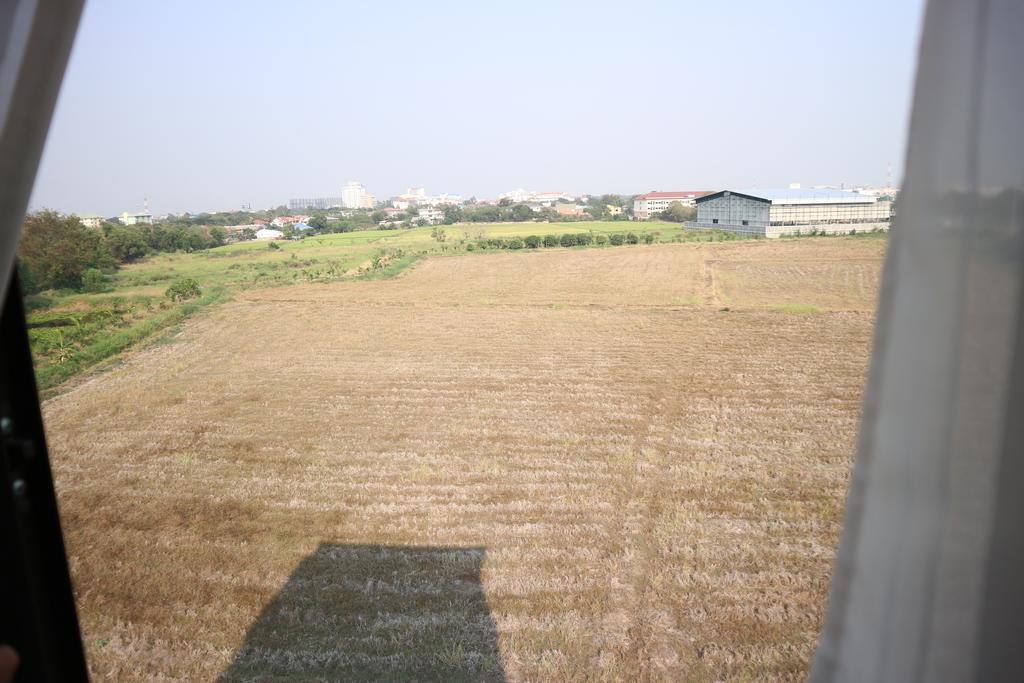 Hotel Onvara Place Phra Nakhon Si Ayutthaya Esterno foto