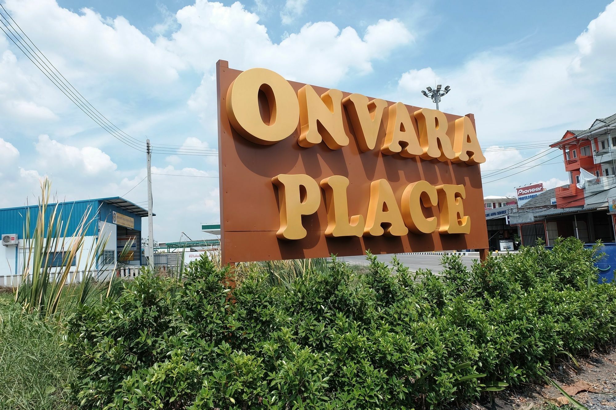 Hotel Onvara Place Phra Nakhon Si Ayutthaya Esterno foto