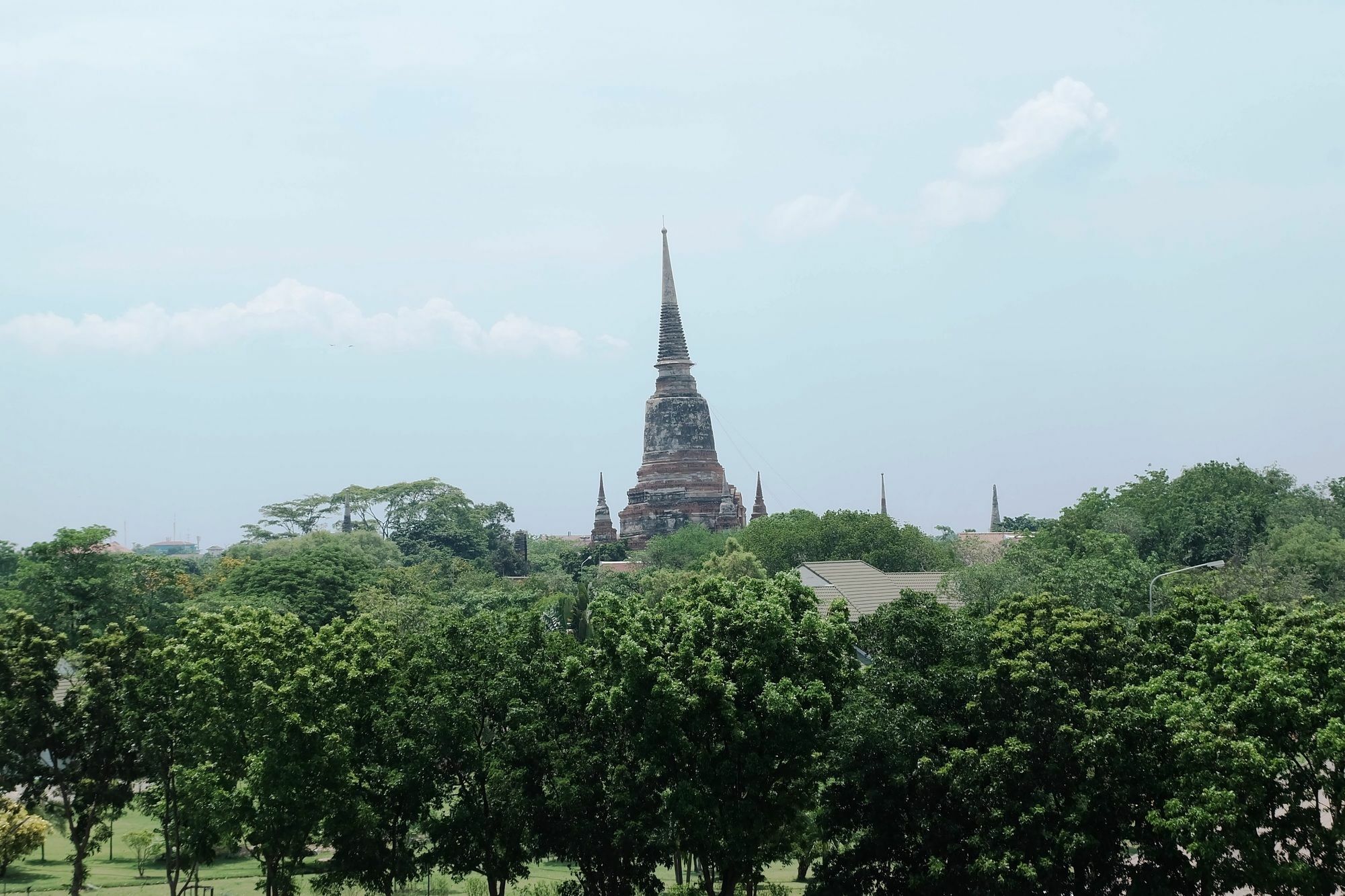 Hotel Onvara Place Phra Nakhon Si Ayutthaya Esterno foto